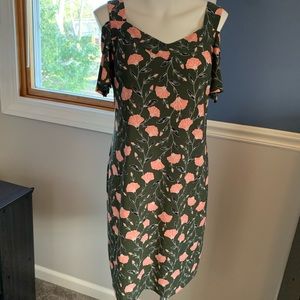 Roz & Ali shoulder cut out dress size small